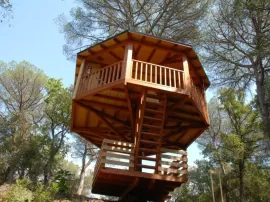 Cabañas en los árboles la escapada perfecta para conectarte con la naturaleza en España