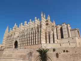 Descubre la impresionante Catedral de Jerez de la Frontera historia y curiosidades