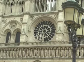 La historia del incendio de Notre Dame: causas, consecuencias y avances en su restauración
