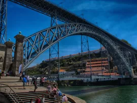 Descubre los mejores hoteles con encanto en Oporto para una hospedaje inolvidable